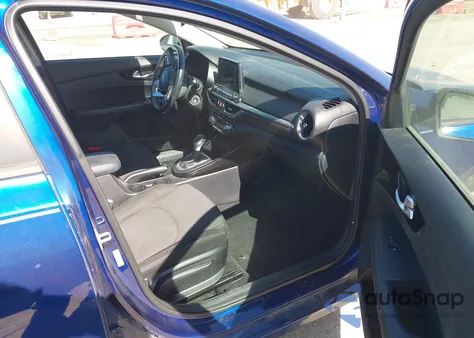 2019 Kia Forte S z USA, uszkodzony, nr VIN 3KPF34AD2KE132603